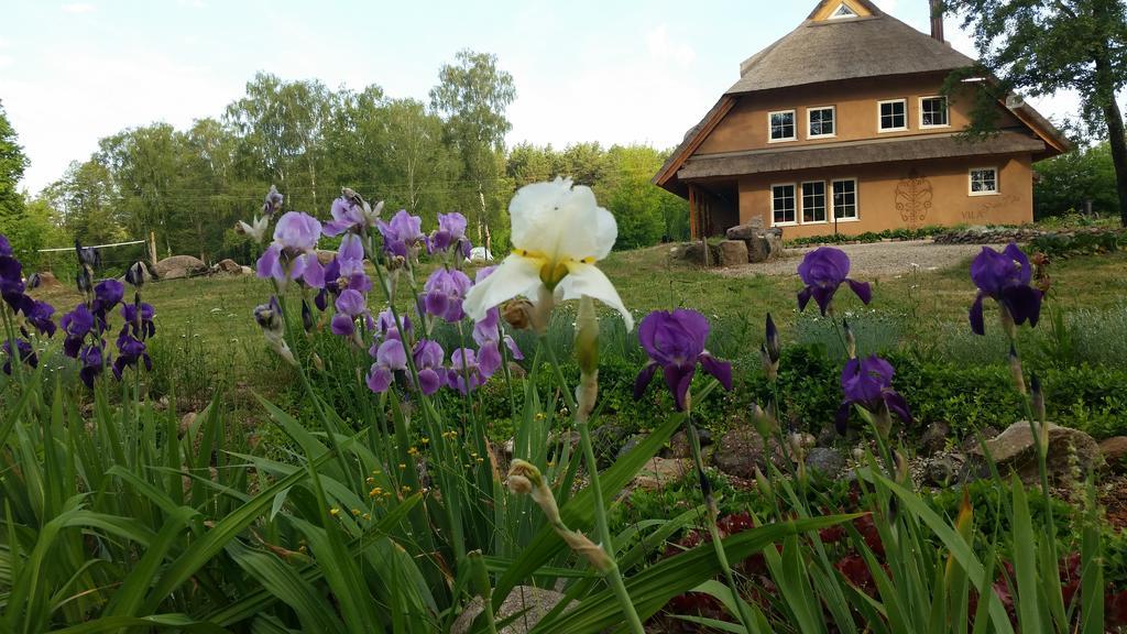 Vila Sanzila Bernatoniai Екстериор снимка