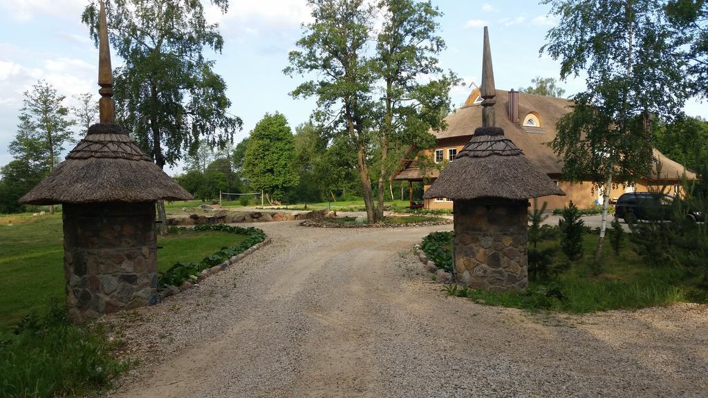 Vila Sanzila Bernatoniai Екстериор снимка